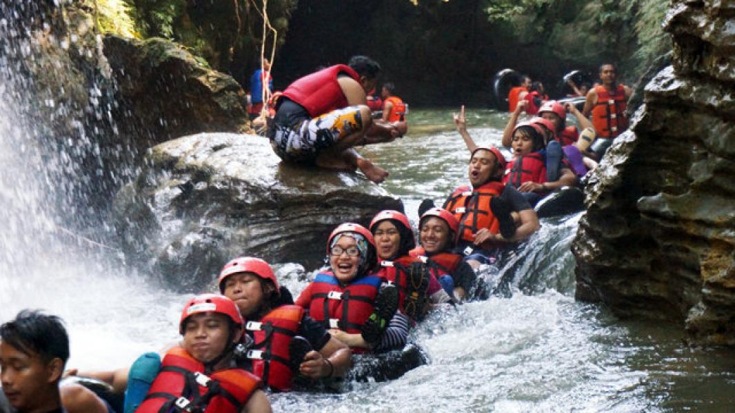 Full Body Rafting 