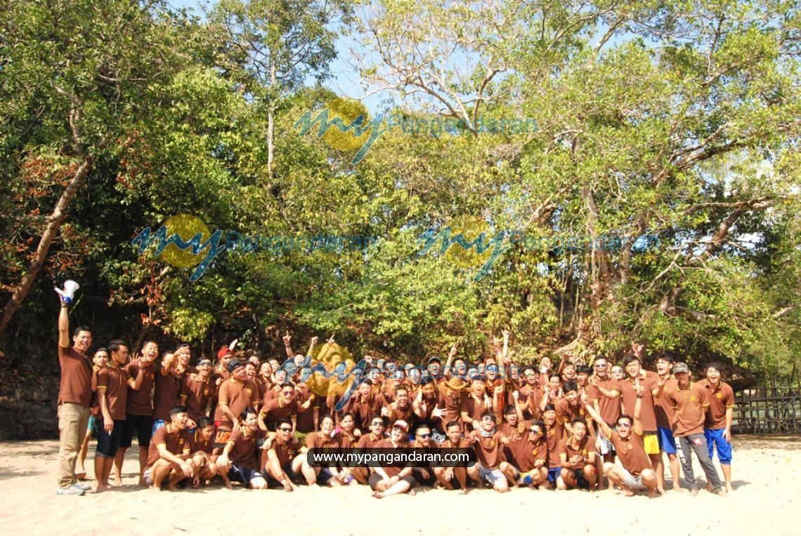 Makaroni Ngehe Crew Team Building Games