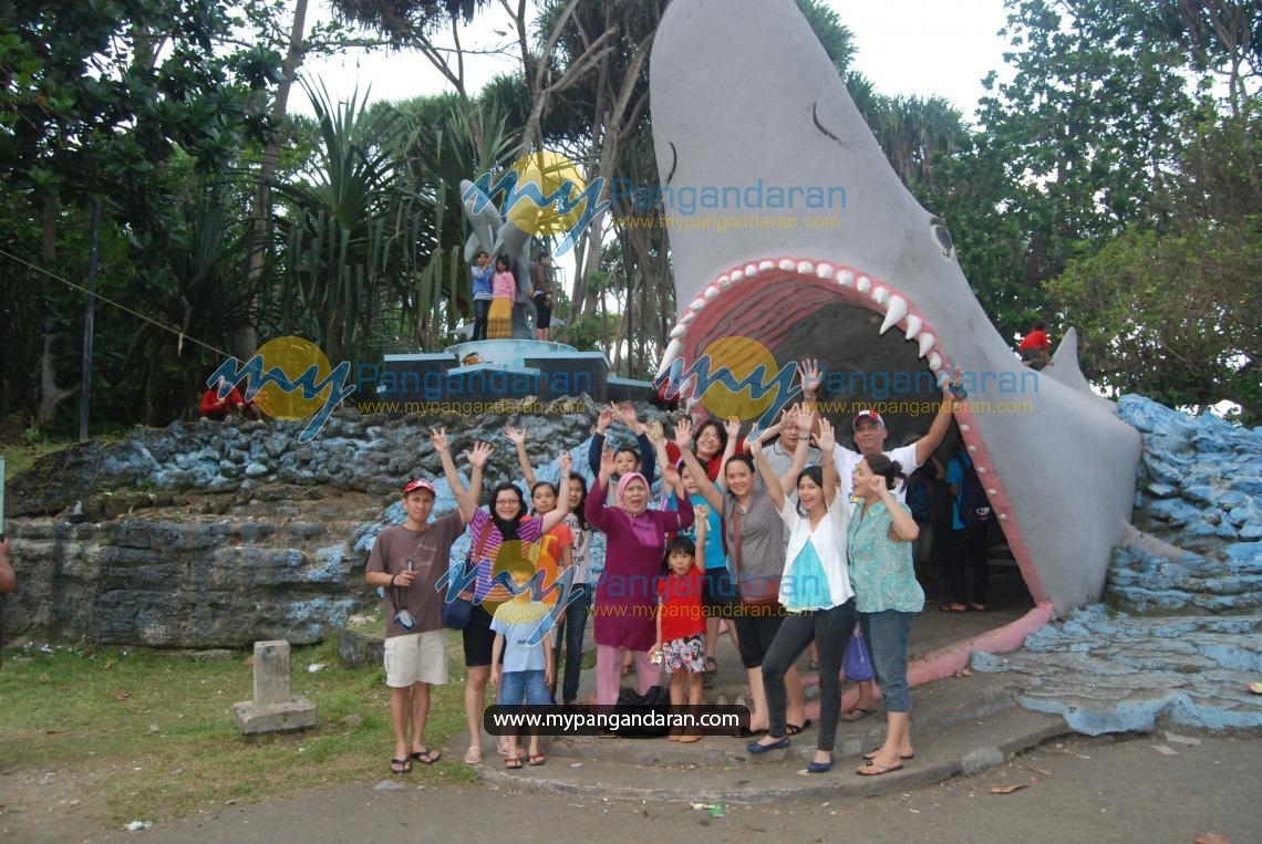 Mrs.Sari Family